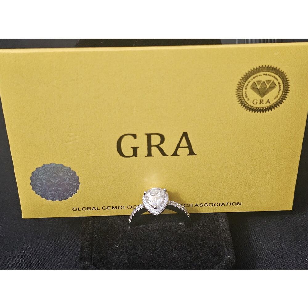 Sz7 925.Sterling Silver Plated-1.25carat Moissanite Pear Halo Ring GRA Certified